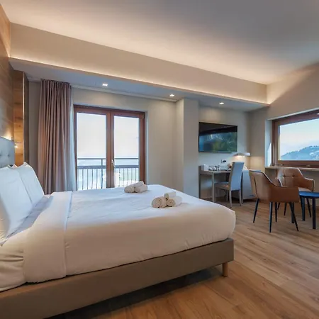 Lift Hotel-2